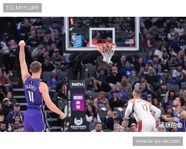 瓦兰丘纳斯内线强势表现,统治篮下攻防两端