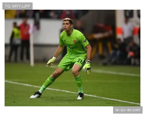 马丁内斯心理战专家揭秘:如何用心理学策略影响公众舆论走向 马丁内斯心理战专家揭秘:如何用心理学策略影响公众舆论走向