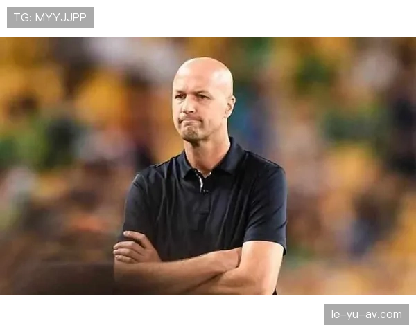 克鲁伊夫战术革新重塑现代足球战略，引领教练界新思潮