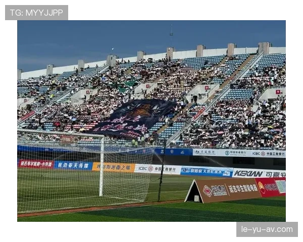 中超球场巡游点燃球迷热情，足球文化焕发新魅力